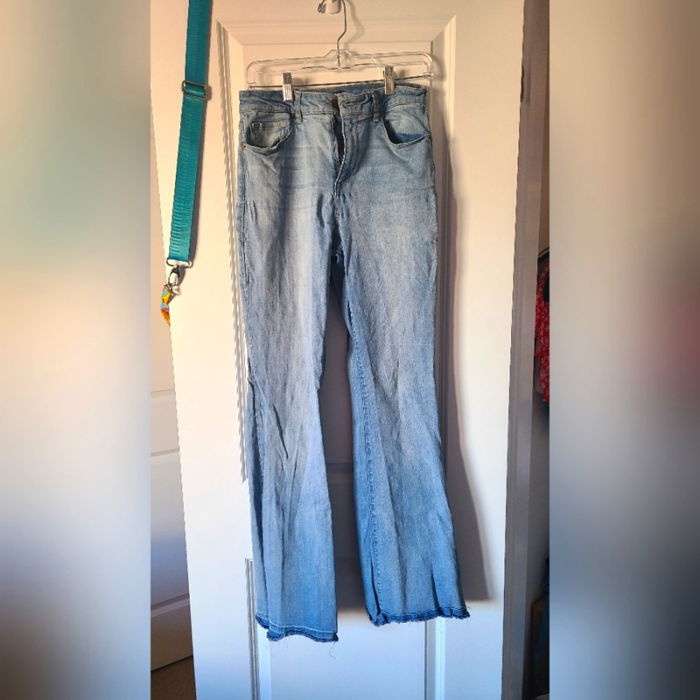 Y2k era forever 21 flared jeans!
